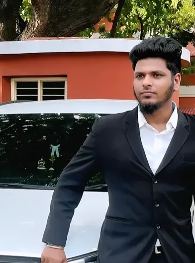 Portrait of Senthil Kumar, Advocate at King of Kingdoms Law Association